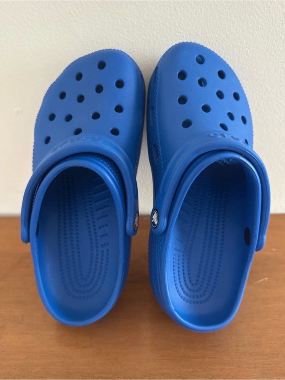 CROCS Kids Classic Clog in Bright Blue